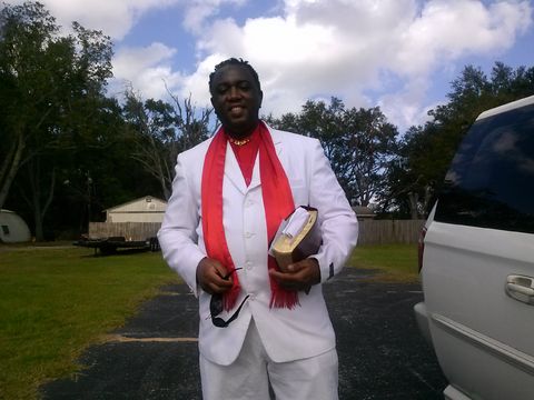 ApostleVictor is Single in No separated women, plz., Florida, 1