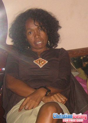 Manitra is Single in alarobia, Antananarivo, 1