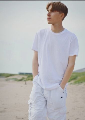 Eligijus is Single in I Live in Lithuania,Vilnius, England, 7