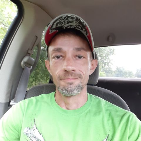 jjwantstolveagain is Single in Purdy, Missouri, 3