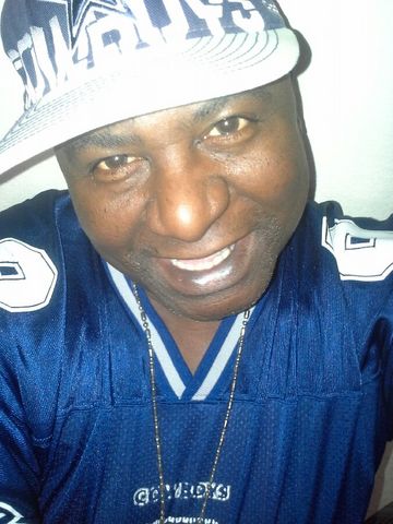 drmarcus50 is Single in Seattle, Washington, 3