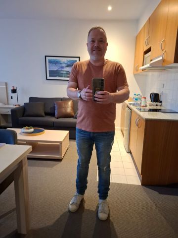 Light25 is Single in Adelaide, South Australia, 3