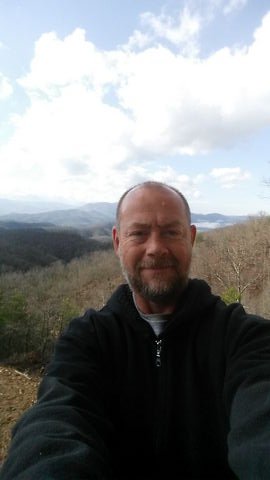 Tallassee is Single in Townsend, Tennessee, 1