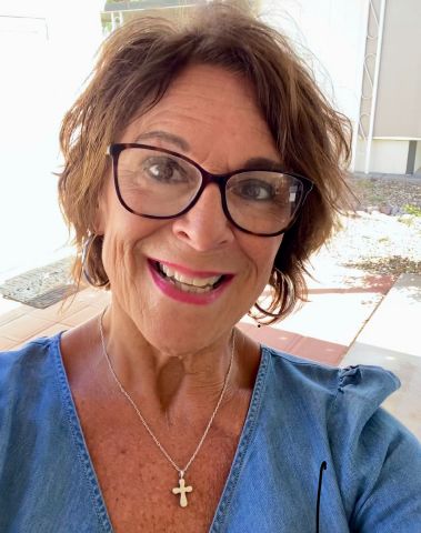 Seekingmyyolk is Single in Surprise, Arizona, 2