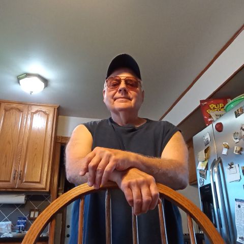 TONYEAST1 is Single in Willoughby, Ohio, 7