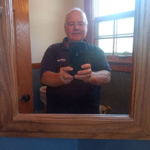 TONYEAST1 is Single in Willoughby, Ohio, 5