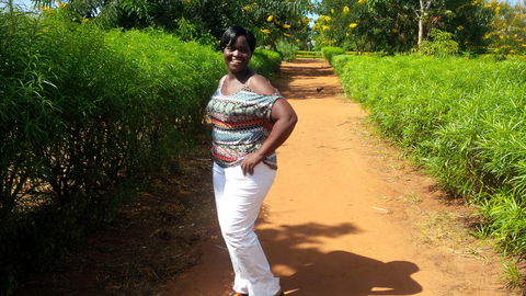 Ellyfavoured is Single in Blantyre, Blantyre, 4