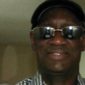 Distinguished is Single in dolton, Illinois, 4