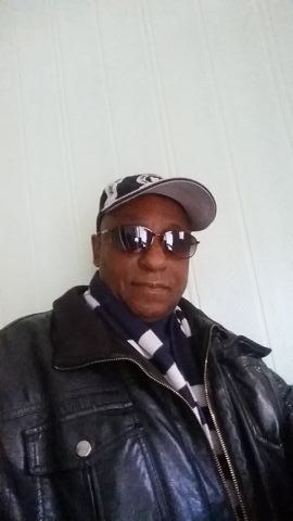 raymond258 is Single in luton, England, 3