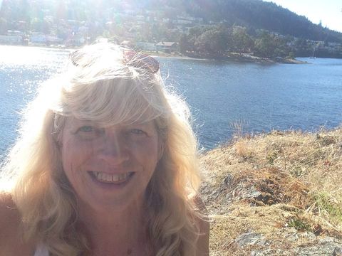 Blondewritingsailor is Single in nanaimo, British Columbia, 2