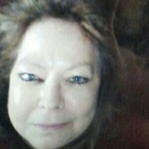 LadyJulie is Single in Warren, Michigan