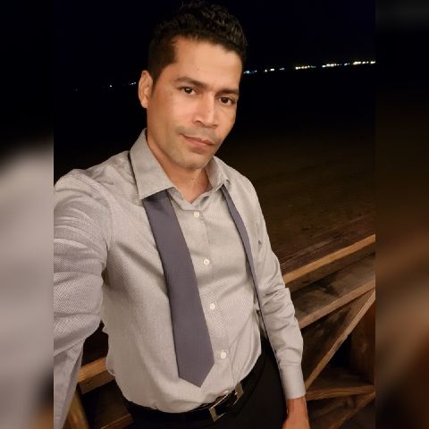 B_ramos is Single in Panama, Chiriqui, 4