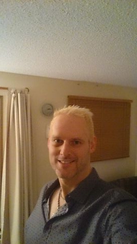 Deansworld is Single in Edmonton, Alberta, 1