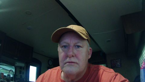 DMichel is Single in Washougal, Washington, 2