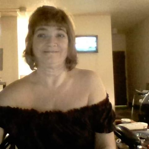Queenbaby62 is Single in tullahoma, Tennessee