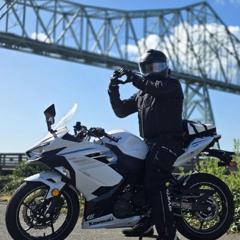 nny403 is Single in Vancouver, Washington, 1