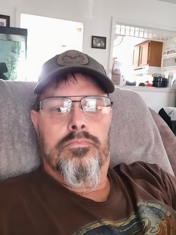 Bruce1969 is Single in Galesburg, Illinois, 2