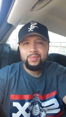 Jorge7 is Single in Chicago, Illinois, 1