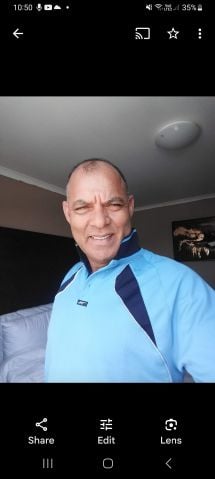 Coming2u is Single in Southport, Queensland, 2