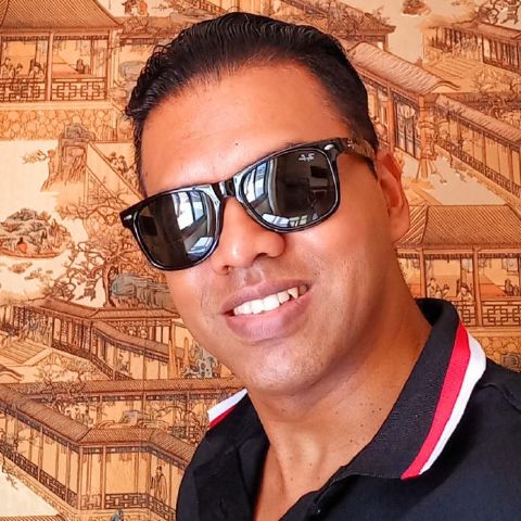 hamilton_ron
