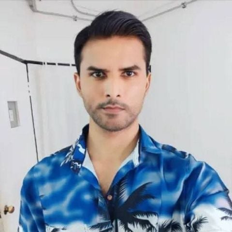 Amir30