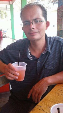 CarlosAngel is Single in Tampa, Florida, 2