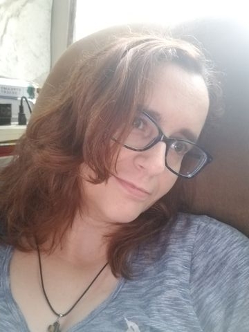 WriterGal is Single in Highland, Indiana, 1