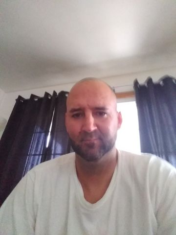 Johnnyd100 is Single in Youngstown, Ohio, 2