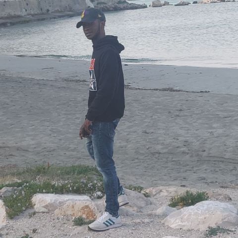 1BSikiru is Single in Otranto, Puglia, 1