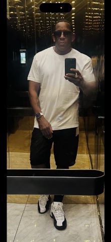 1Designer1 is Single in White Plains, New York, 4