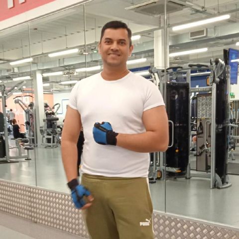 josephnirajan is Single in London, England, 2