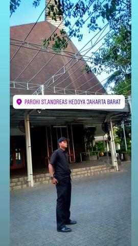 SandMa is Single in Lubang Buaya, Jakarta Raya (Djakarta Raya), 2