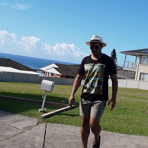 Sailer is Single in Sydney - Northern Beaches, New South Wales, 2