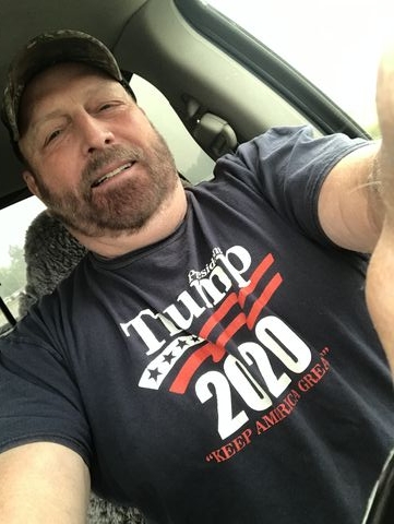 Votetrump is Single in South Bend, Washington, 8
