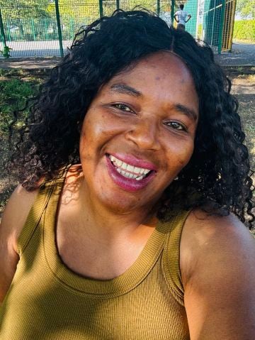 Beatriceo is Single in Leeds, England, 2