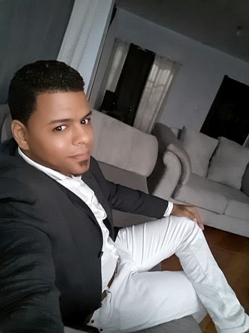 Ronalgonzalezsuero is Single in Santo Domingo, Distrito Nacional, 4