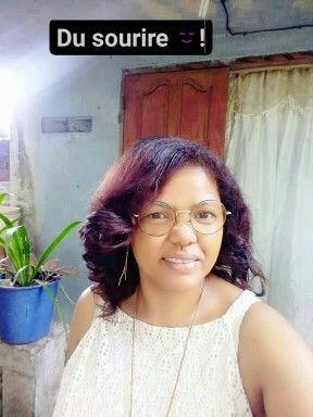 serenamirana is Single in Toamasina, Toamasina