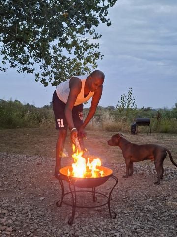 TT12345 is Single in Kent, England, 5