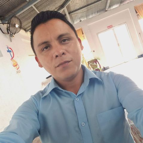 OmarMB is Single in Puerto Viejo, Heredia, 3