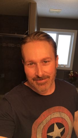 Paulybear is Single in Airdrie, Alberta, 1