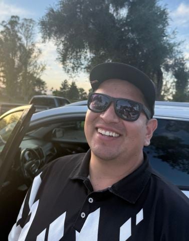 rck60 is Single in Here, Arizona, 5