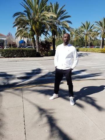 richardbox83 is Single in London, England, 8