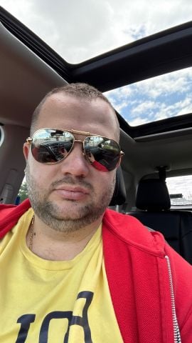 Roby89 is Single in windsor, Ontario, 6