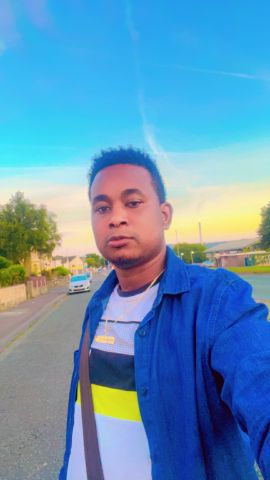 DonGT is Single in Bradford, England, 3