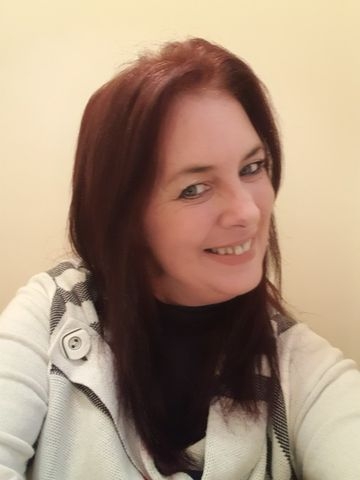 Debs_xxx is Single in Doncaster, England
