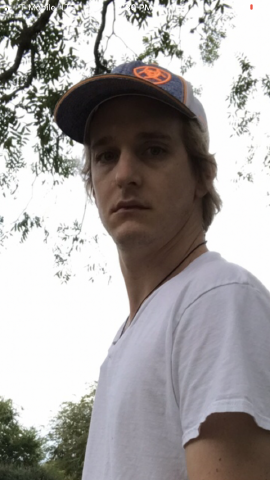 SaxonsareIsaacssons is Single in Yorktown, Texas, 2