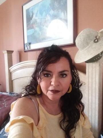 Ivetthaboud is Single in Highland, California, 1