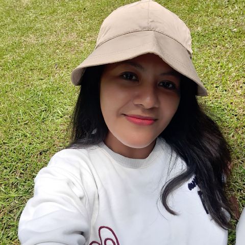 Elvypety is Single in Indonesia Timur, Maluku