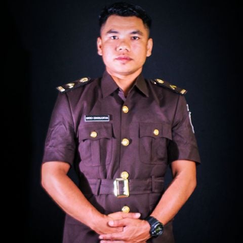Ajun is Single in Follow my Instagram @Minjuntak1809, Riau