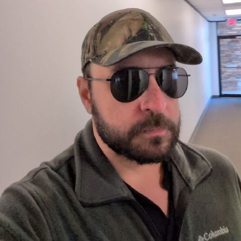 Steen is Single in Houston, Texas, 4
